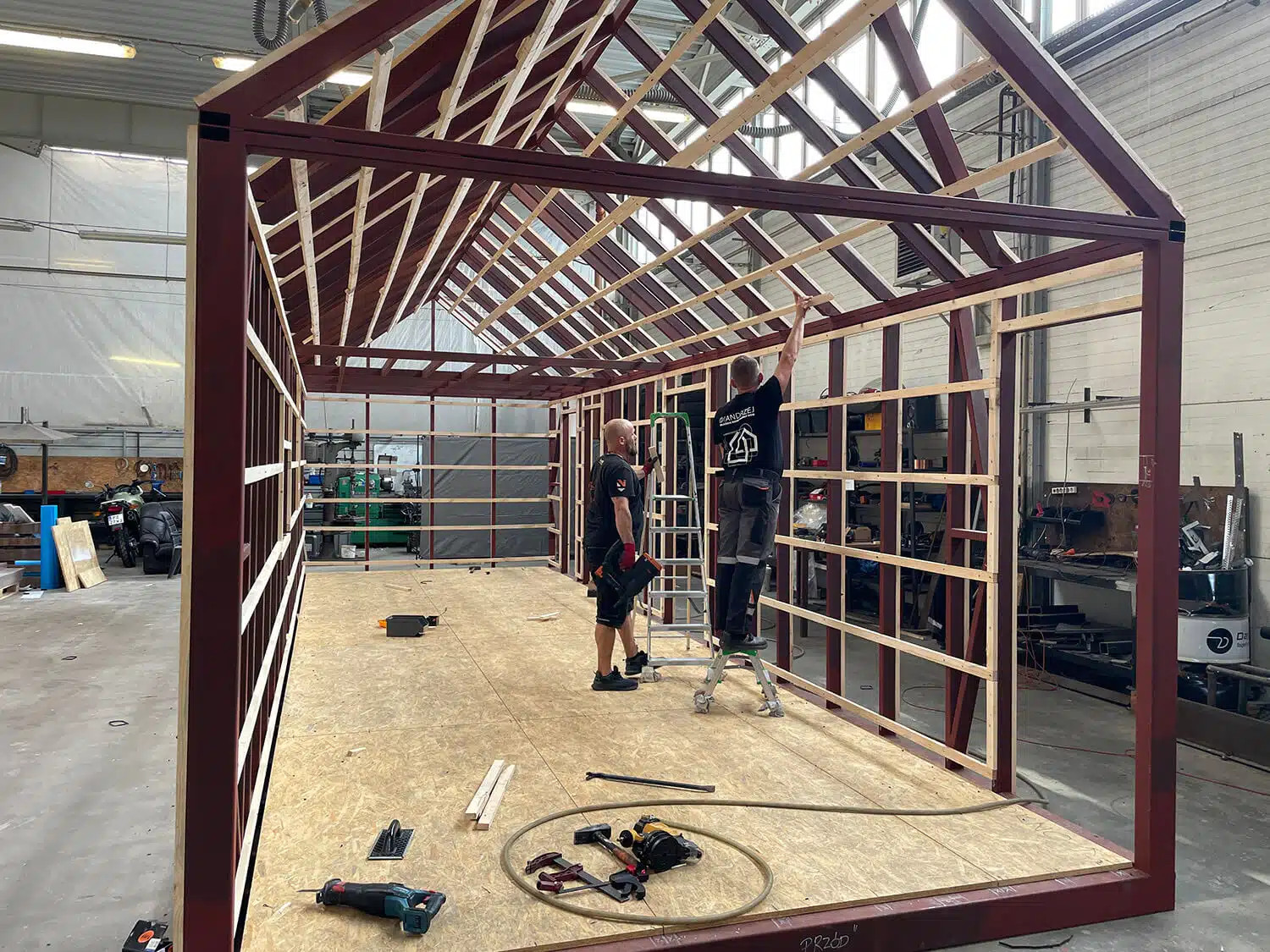 Fabrication en atelier · La précision comme fondation